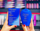 ضد آفتاب شیسدو SPF 50 حجم ۵۰ میلی لیتر